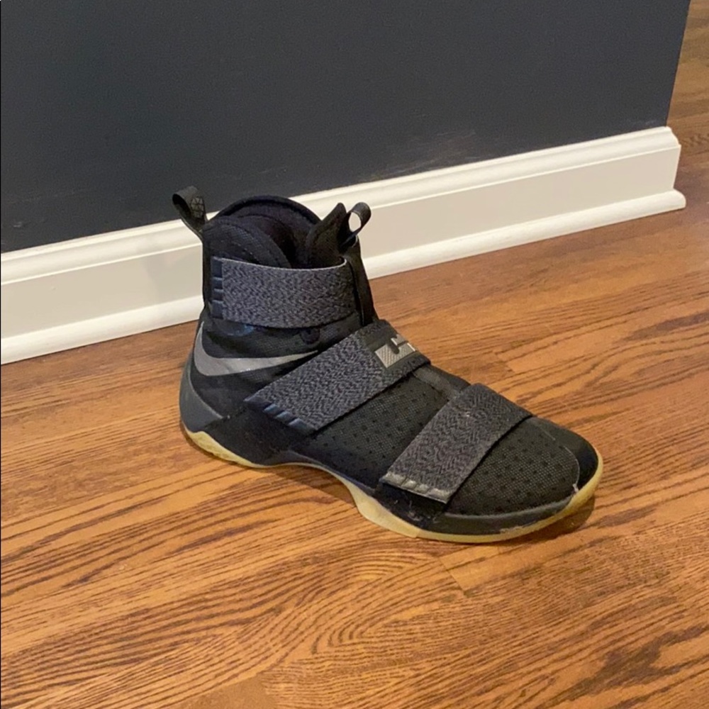 Lebron Soldier Basket Ball shoes
